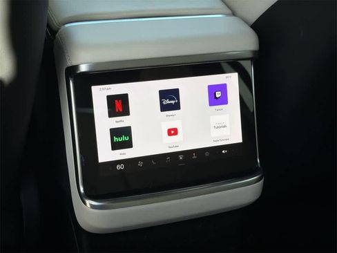 Used 2022 Tesla Model X image 27