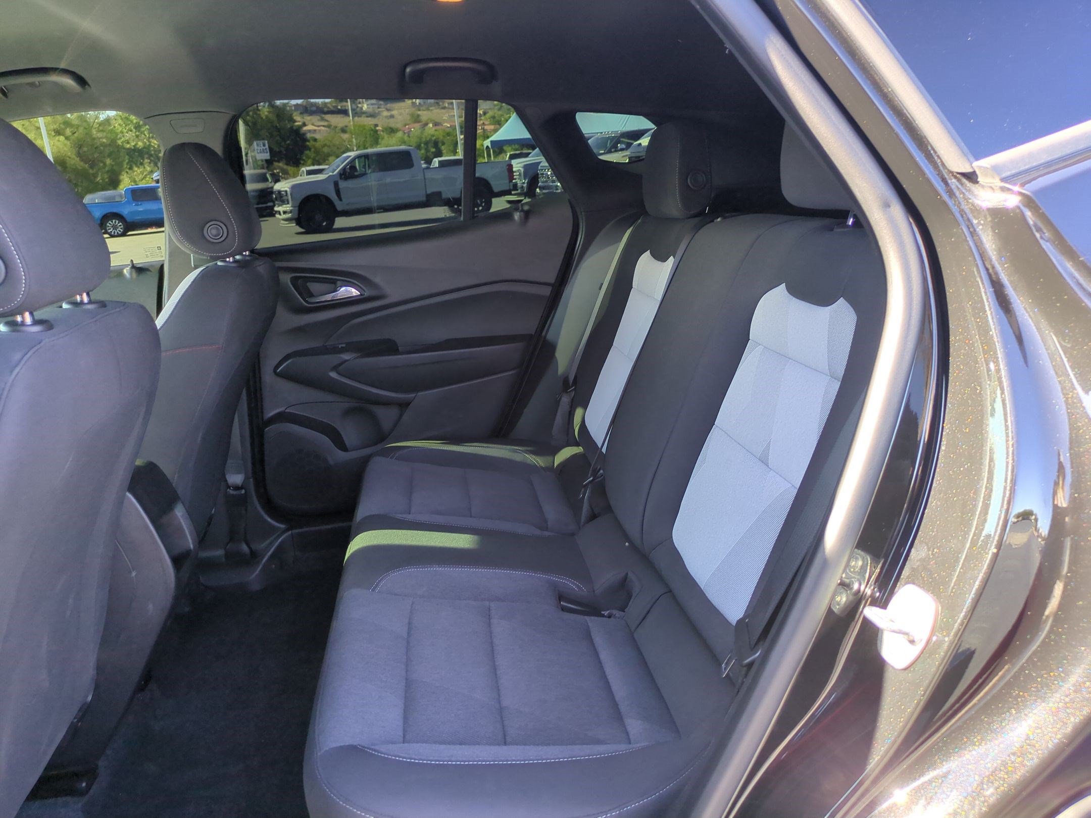 Used 2024 Chevrolet Trax RS w/ Driver Confidence Package FWD image 25