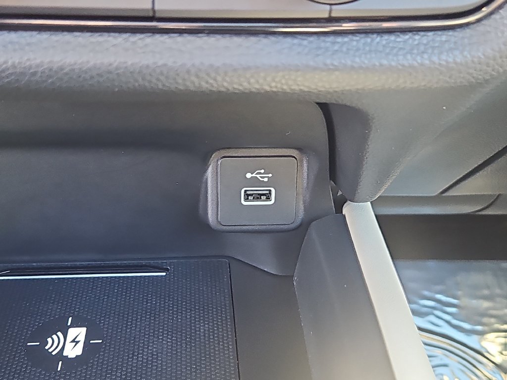 Used 2025 Honda HR-V EX-L image 17