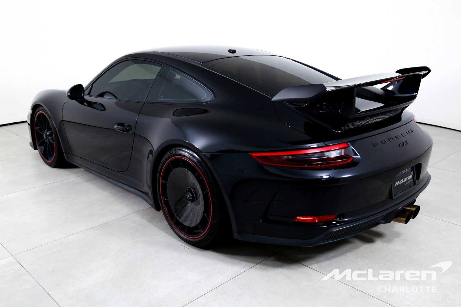 Used 2018 Porsche 911 GT3 RWD image 5