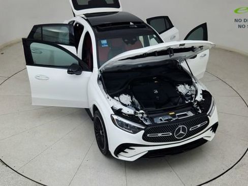 Used 2025 Mercedes-Benz GLC 300 4MATIC image 87