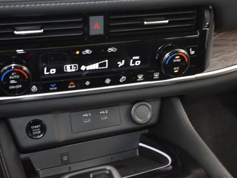 New 2026 Nissan Rogue Platinum w/ Platinum Premium Package image 12