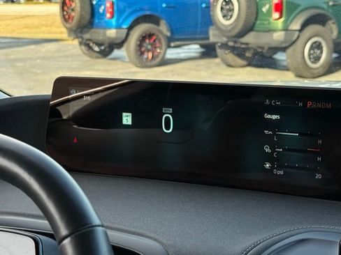 Certified 2025 Ford Expedition Max Platinum image 16