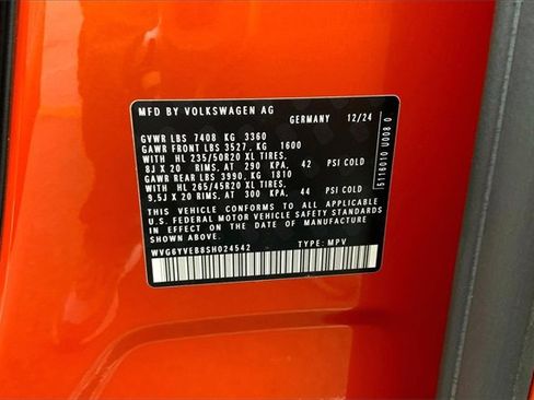 New 2025 Volkswagen ID. Buzz 1st Edition image 15