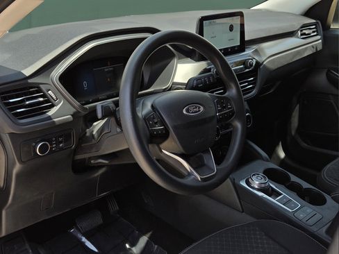 Used 2025 Ford Escape Active AWD/4WD image 23