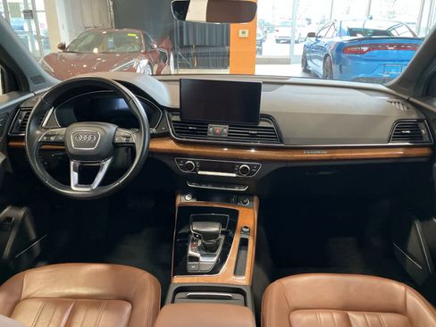 Used 2021 Audi Q5 Premium Plus w/ Premium Plus Package image 29