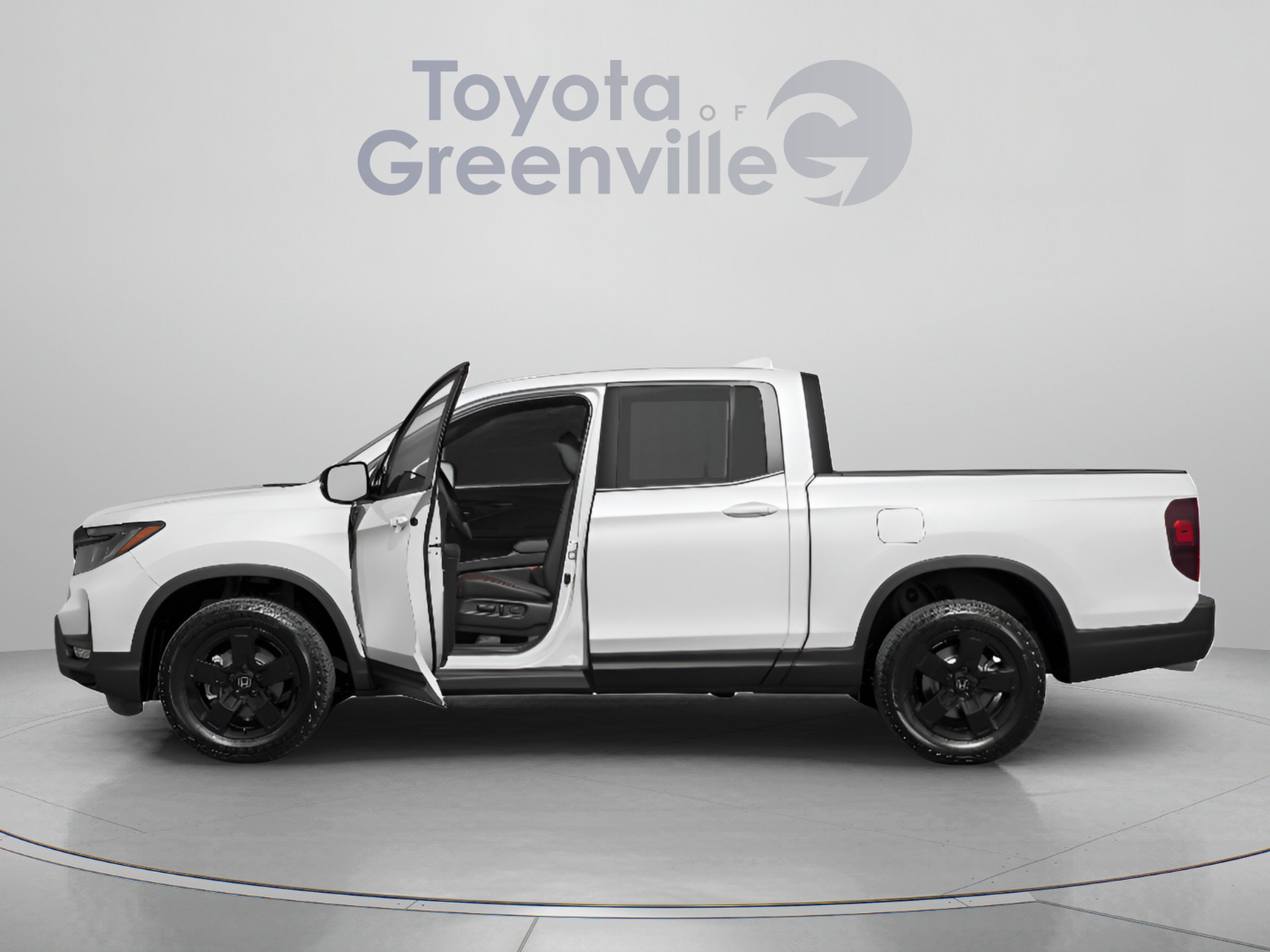 Used 2025 Honda Ridgeline Sport image 2