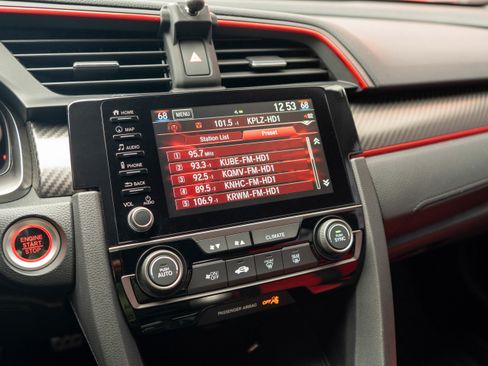Used 2019 Honda Civic Type R image 16