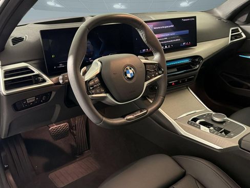 Used 2025 BMW 330i Sedan RWD image 4