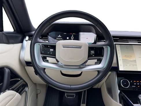 Certified 2023 Land Rover Range Rover Long Wheelbase SE image 11