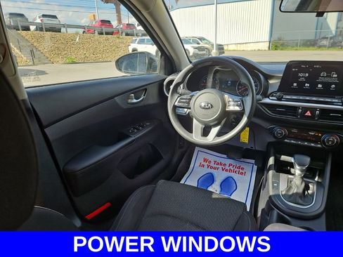 Used 2019 Kia Forte LXS FWD image 9