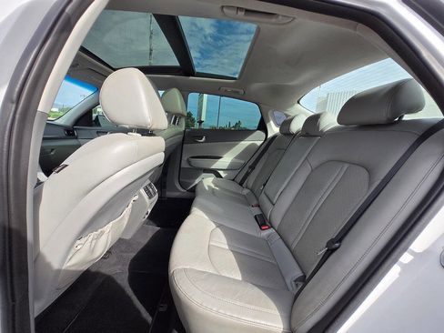 Used 2016 Kia Optima EX w/ Premium Package image 25