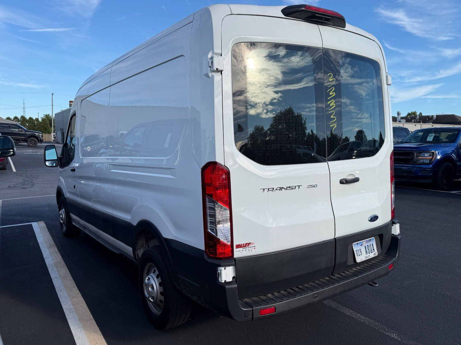 Used 2023 Ford Transit 250 Medium Roof AWD w/ Load Area Protection Package image 5