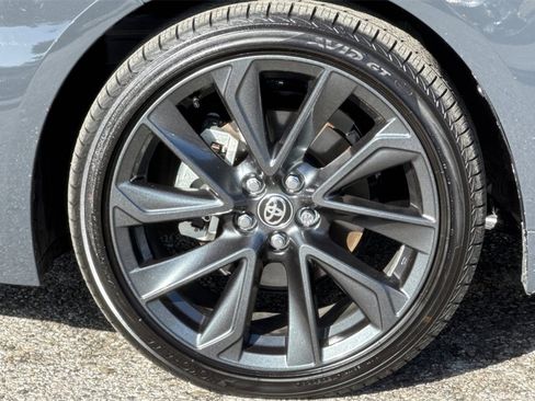 Certified 2025 Toyota Corolla SE image 25