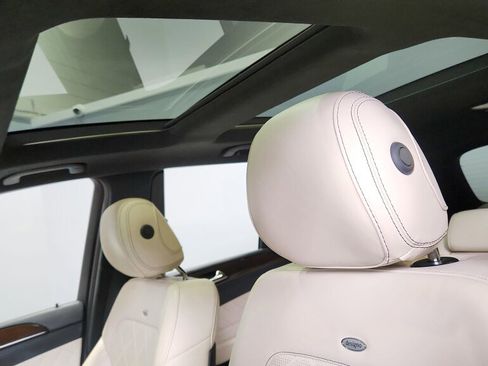 Used 2018 Mercedes-Benz GLE 43 AMG 4MATIC w/ Premium 3 Package image 22