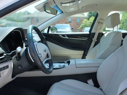 Used 2022 Genesis G80 2.5T AWD/4WD image 13