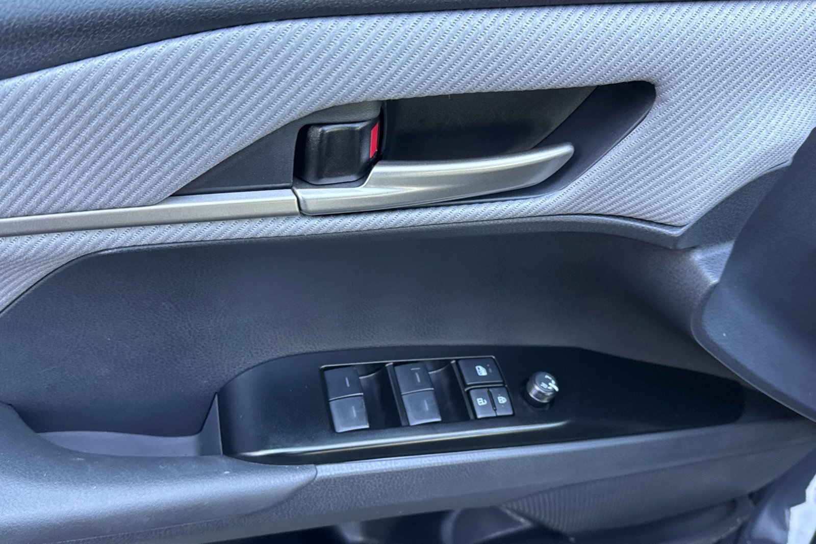 Certified 2026 Toyota Camry SE w/ Convenience Package FWD image 14