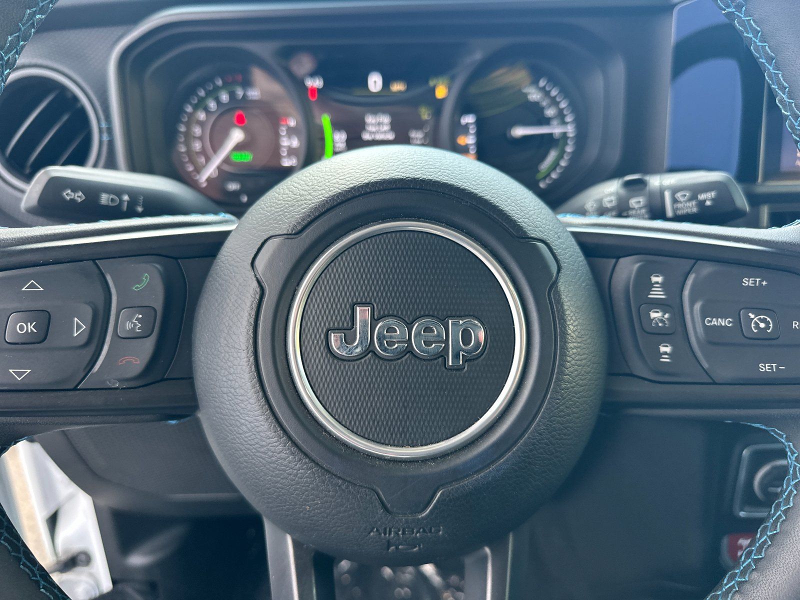 Used 2024 Jeep Wrangler Unlimited Rubicon 4xe AWD/4WD image 27