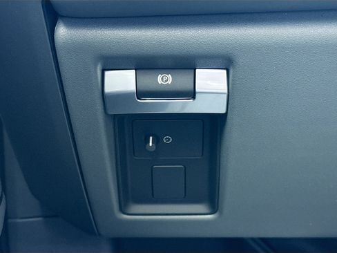 New 2026 Land Rover Defender 110 S AWD/4WD image 33