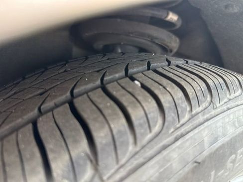 Used 2024 Chevrolet Malibu LT image 30