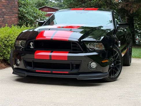 Used 2013 Ford Mustang Shelby GT500 RWD image 7