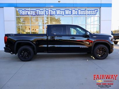 New 2025 GMC Sierra 1500 Pro w/ Graphite Edition