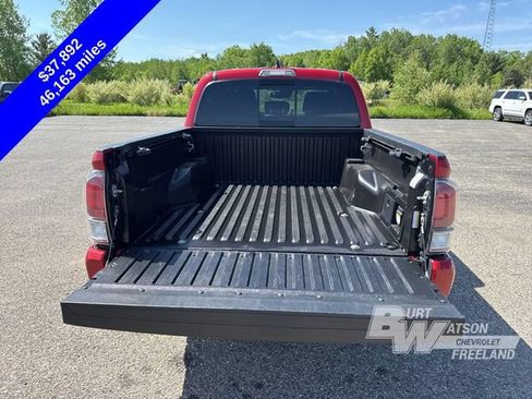 Used 2022 Toyota Tacoma TRD Sport AWD/4WD image 6