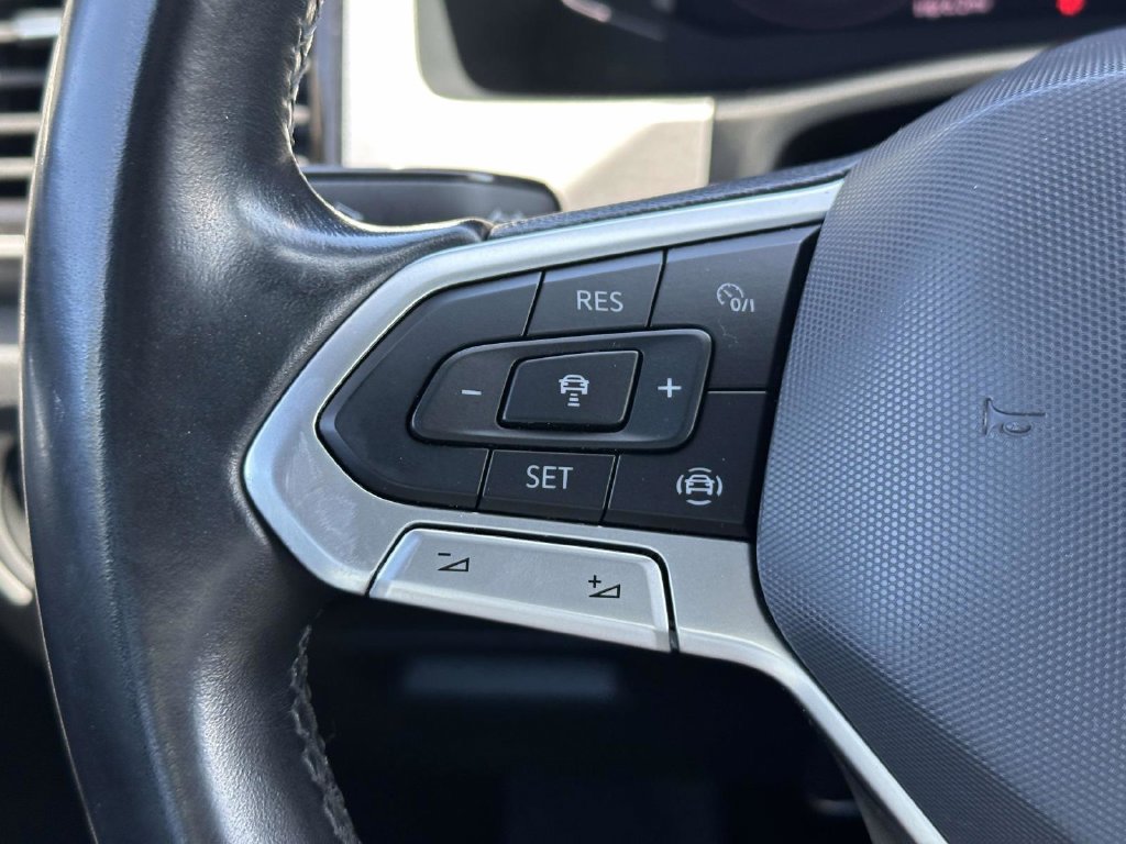 Used 2020 Volkswagen Atlas Cross Sport SEL AWD/4WD image 21
