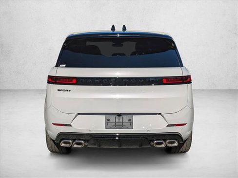 Used 2025 Land Rover Range Rover Sport Dynamic SE AWD/4WD image 8