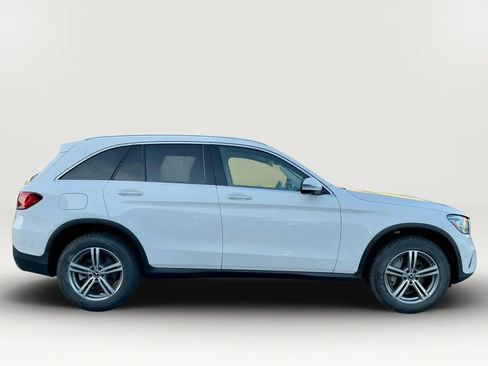 Used 2022 Mercedes-Benz GLC 300 4MATIC w/ Multimedia Package Lite image 8