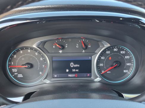 Used 2023 Chevrolet Traverse LT FWD image 35