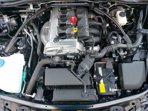 Used 2024 MAZDA MX-5 Miata Club w/ Interior Package image 28