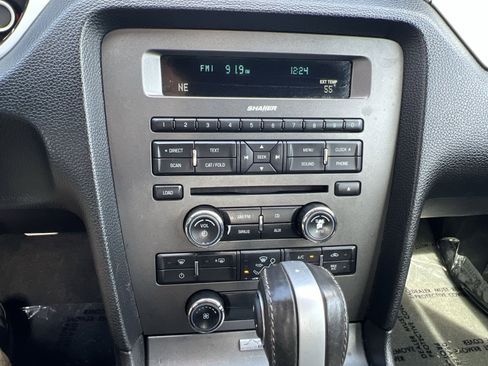 Used 2014 Ford Mustang Premium image 18