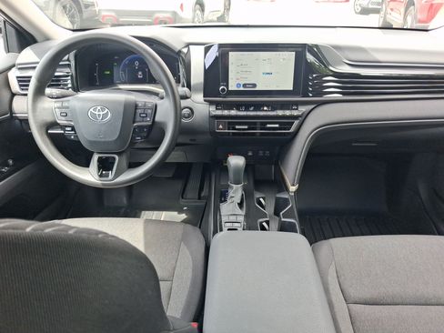 Used 2026 Toyota Camry LE FWD image 7