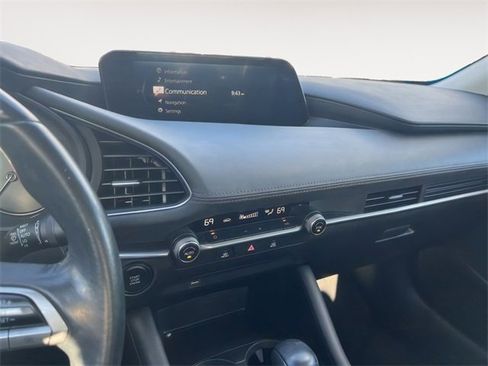 Used 2021 MAZDA MAZDA3 s image 12