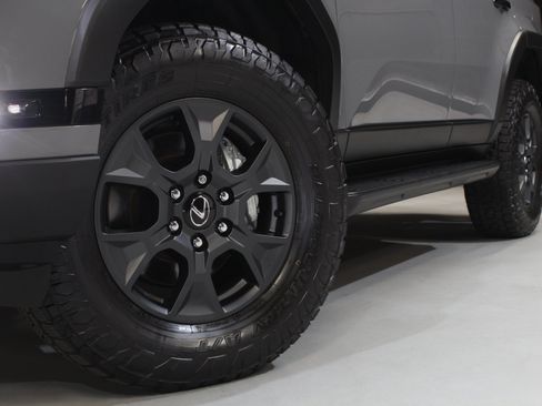 Used 2024 Lexus GX 550 AWD/4WD image 19
