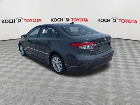 Used 2025 Toyota Corolla LE w/ LE Premium Package FWD image 6