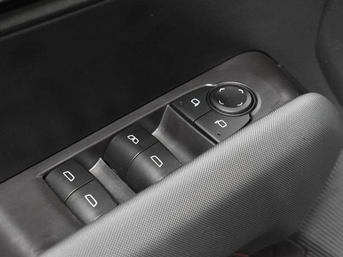 Used 2023 Chevrolet Colorado Z71 w/ Z71 Convenience Package 2 image 12