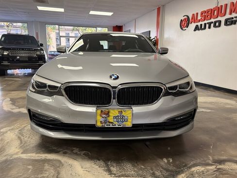 Used 2018 BMW 540i RWD image 2