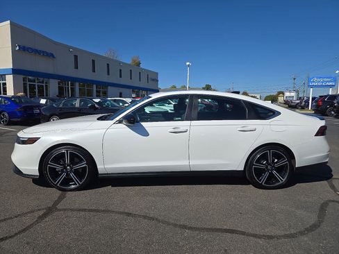 Certified 2025 Honda Accord Sport image 8