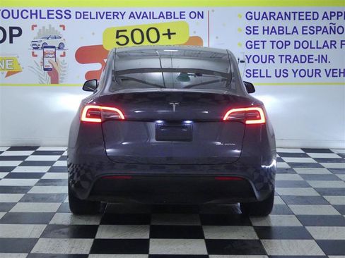 Used 2023 Tesla Model Y AWD image 5