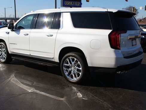 Used 2024 GMC Yukon XL Denali image 16