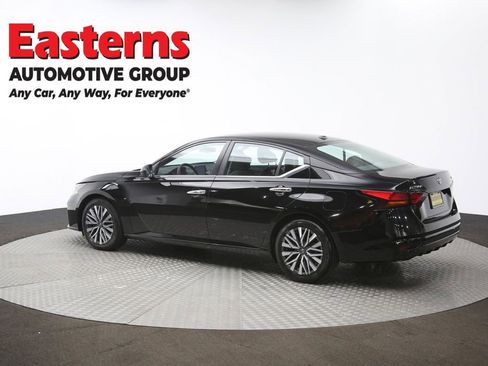 Used 2024 Nissan Altima 2.5 SV image 63