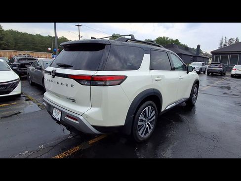 Used 2022 Nissan Pathfinder Platinum w/ Cargo Package AWD/4WD image 8