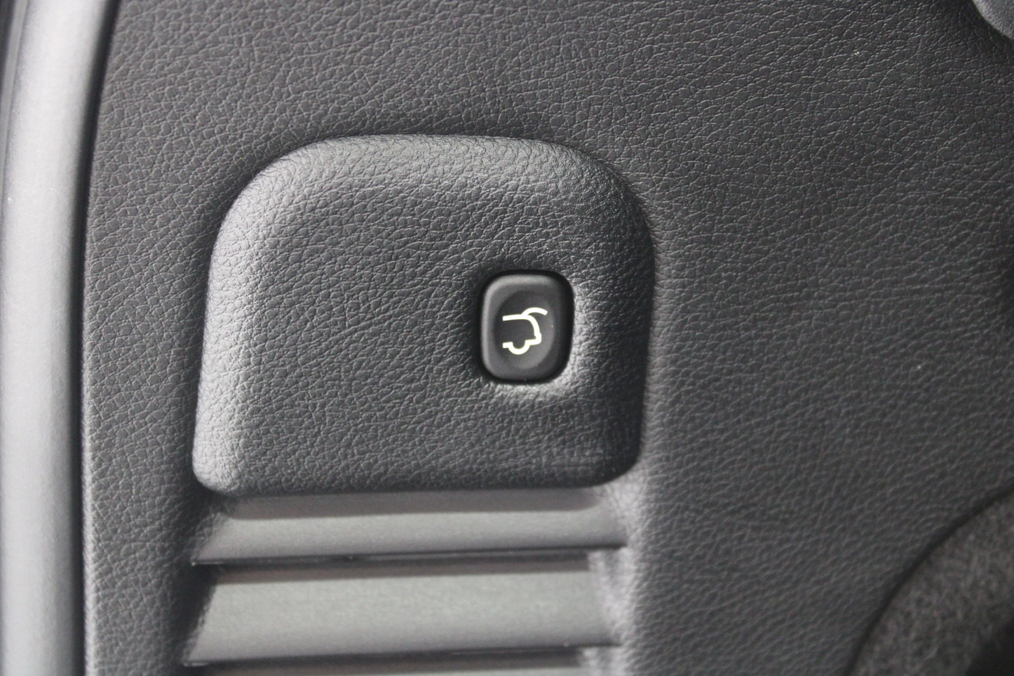Used 2021 Jeep Grand Cherokee Limited w/ Luxury Group II AWD/4WD image 20