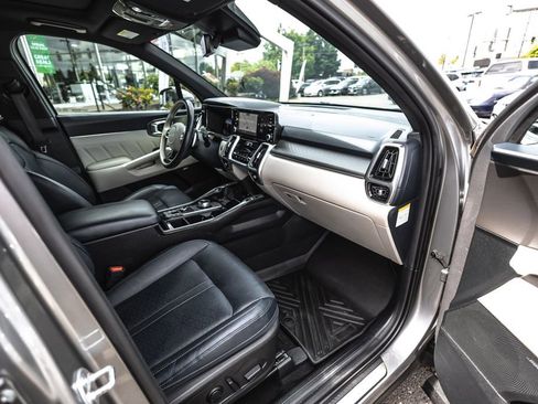 Used 2023 Kia Sorento SX Prestige AWD/4WD image 26