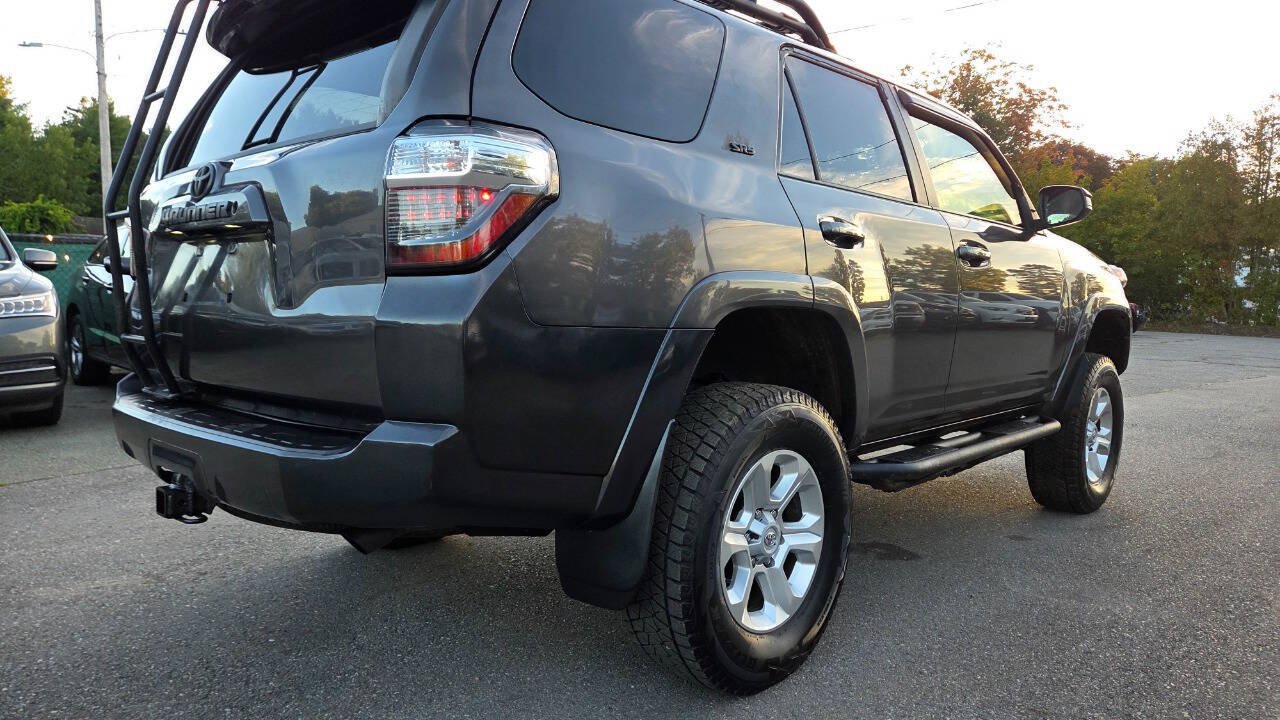 Used 2014 Toyota 4Runner SR5 AWD/4WD image 21