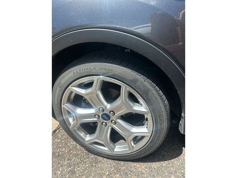 Used 2018 Ford Escape Titanium AWD/4WD image 15