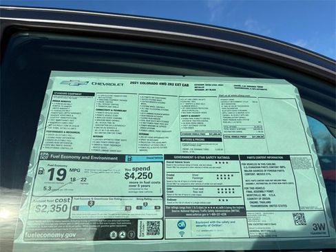 Used 2021 Chevrolet Colorado ZR2 image 40