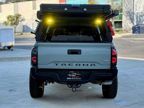 Used 2023 Toyota Tacoma TRD Off-Road image 13